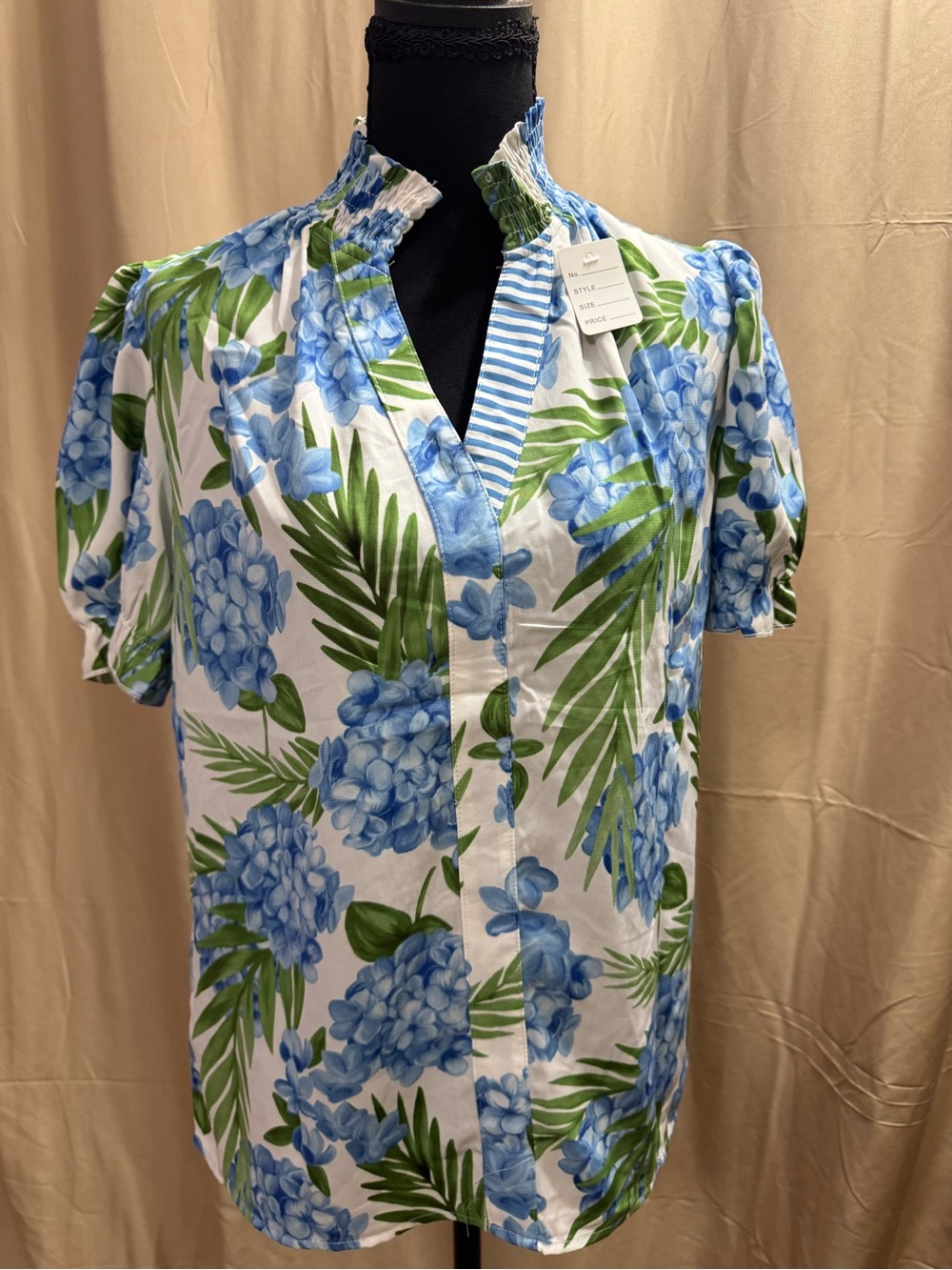 Blue Hydrangea Floral Puff Sleeve Blouse Small NWT Coastal - Picture 2 of 7